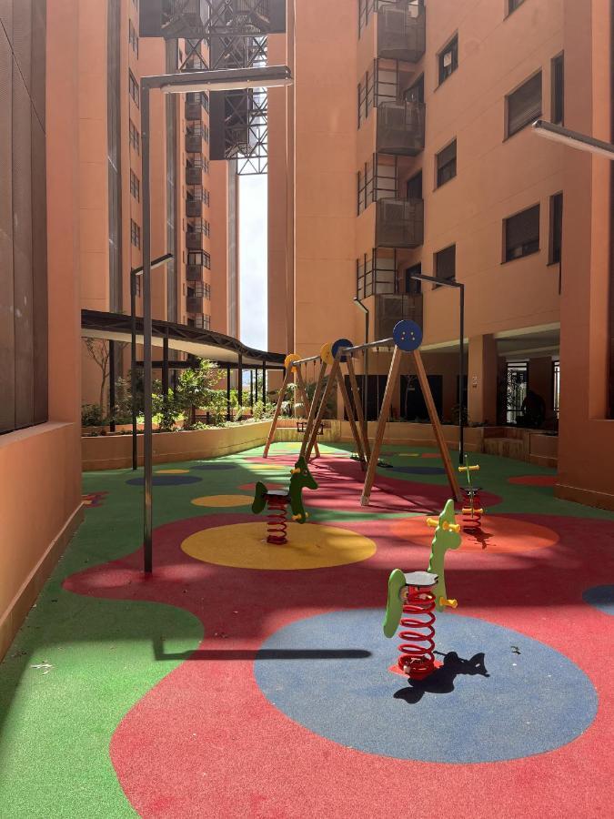 -Malagasunapts-Skygarden Teatinos Pool Playground Málaga Exterior foto